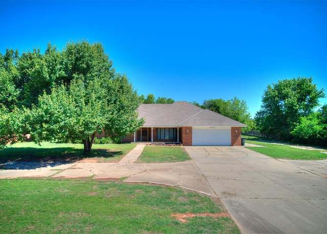 Property at 4205 Sooner Cir, Edmond, OK 73034, 4 beds, 2.5 baths
