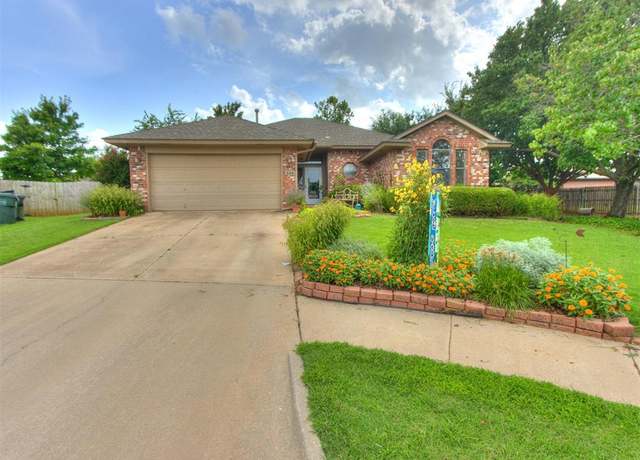Property at 304 Ridge Bluff Ct, Norman, OK 73071, 3 beds, 2 baths