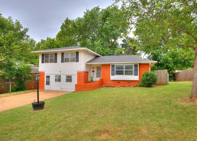 Property at 1209 N Walnut St, Guthrie, OK 73044, 4 beds, 1.5 baths