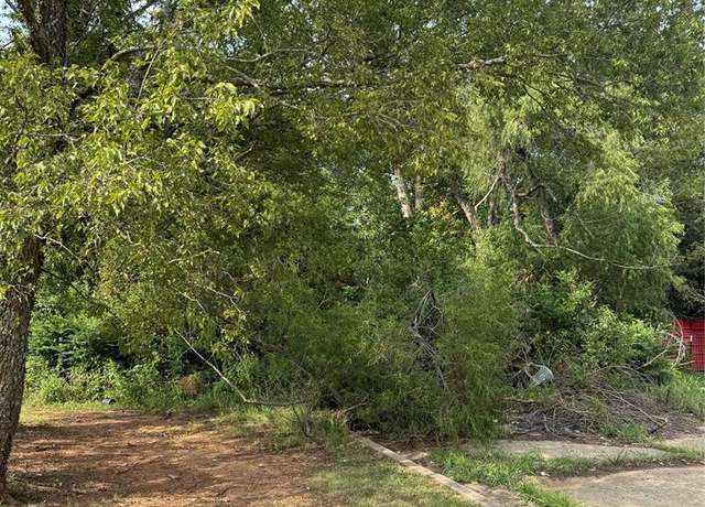 Property at 703 N Roosevelt Ave, Shawnee, OK 74801