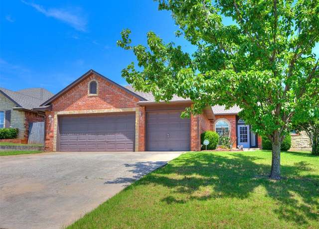 Property at 11167 Larkin Ln, Midwest City, OK 73130, 4 beds, 2.5 baths