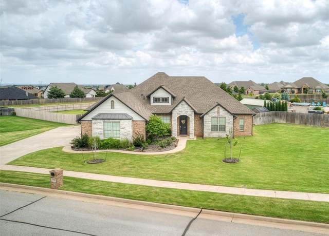 Property at 10909 NW 94th St, Yukon, OK 73099, 4 beds, 3 baths