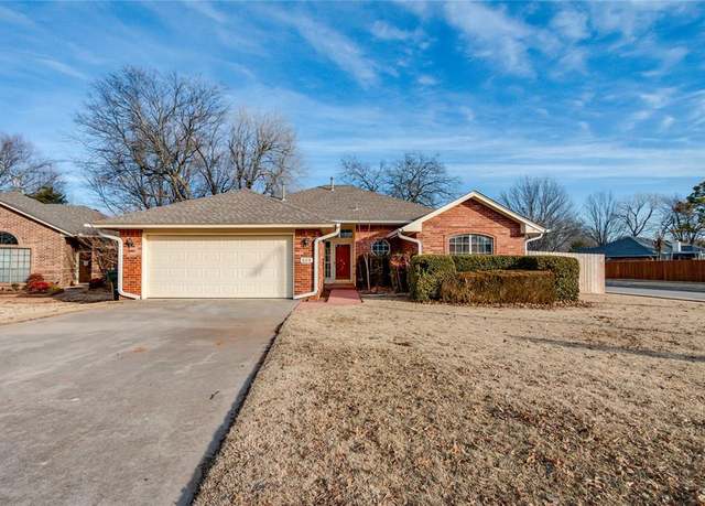 Property at 509 Gyrfalcon Dr, Norman, OK 73072, 3 beds, 2 baths