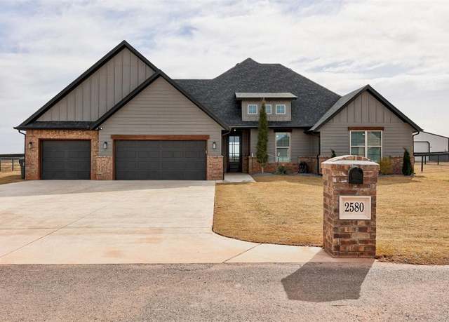 Property at 2580 Sunset Ct, Guthrie, OK 73044, 4 beds, 2.5 baths
