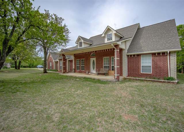 Property at 2400 Whiteoak Dr, Blanchard, OK 73010, 3 beds, 2 baths