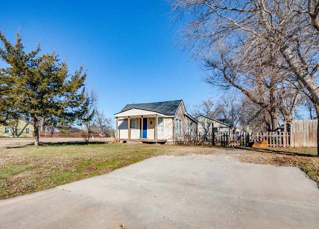 Property at 623 Dakota St, Norman, OK 73069, 3 beds, 2 baths