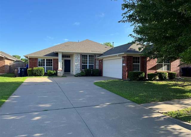 Property at 13036 SW 5th Ter, Yukon, OK 73099, 3 beds, 2 baths