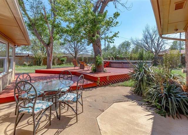 Property at 1314 S 10th St, Kingfisher, OK 73750, 3 beds, 2.5 baths