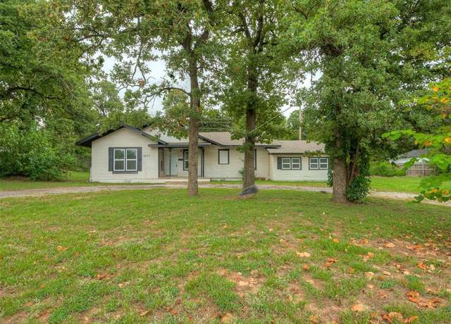 Property at 6825 NW 30th St, Bethany, OK 73008, 3 beds, 2 baths