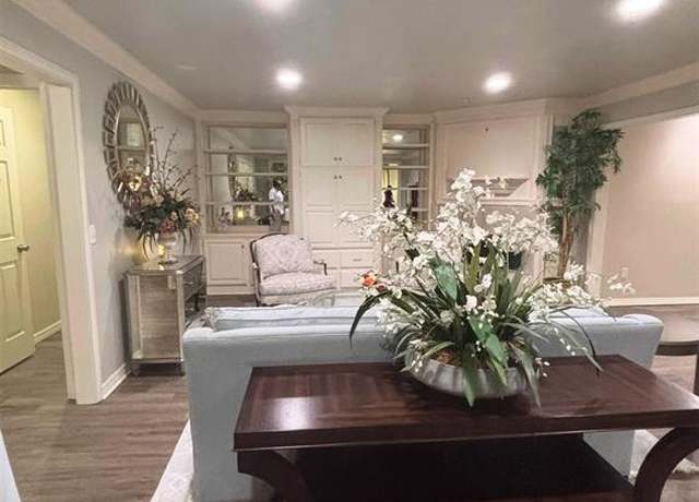 Property at 3204 Robin Ridge Rd, Oklahoma City, OK 73120, 3 beds, 2.5 baths