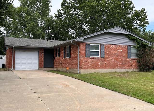 Property at 1315 Beaumont St, Norman, OK 73071, 3 beds, 1.5 baths
