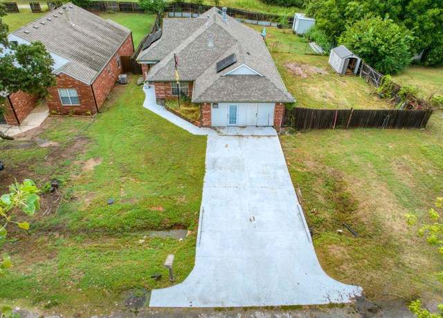 Property at 1487 N 1st St, Harrah, OK 73045, 3 beds, 2 baths