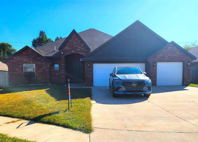 Property at 764 W Prairie Way, Mustang, OK 73064, 4 beds, 3 baths