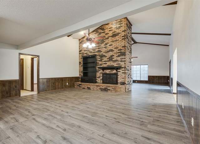 Property at 9718 Hummingbird Ln, Oklahoma City, OK 73162, 4 beds, 3.5 baths
