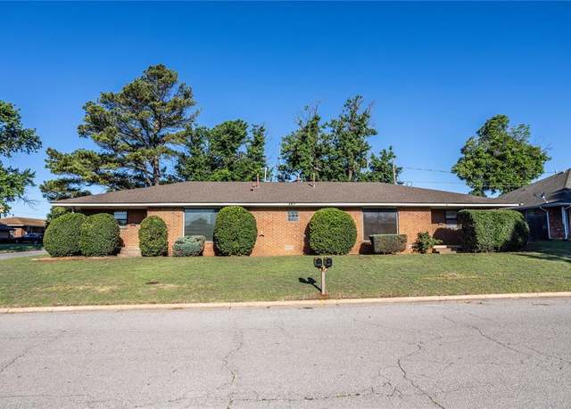 Property at 207 N Texas St, Weatherford, OK 73096, 4 beds, 2 baths
