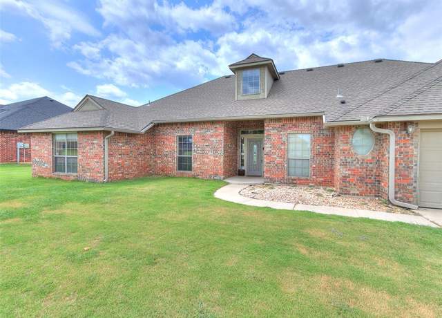Property at 7933 Lindsay Ln, Edmond, OK 73025, 5 beds, 2.5 baths