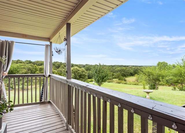 Property at 10895 E Priaire Grove Rd, Guthrie, OK 73044, 3 beds, 2 baths