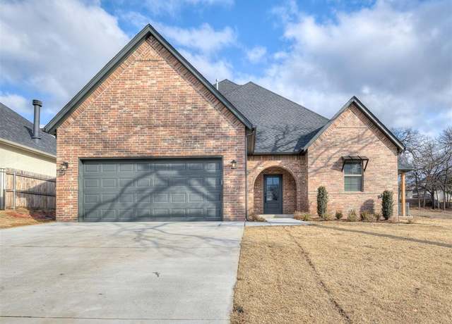 Property at 2500 Thunder Canyon Ct, Edmond, OK 73034, 4 beds, 3 baths