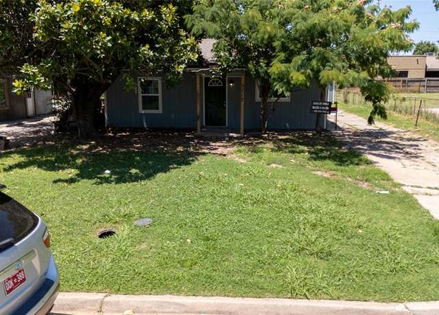 Property at 5717 S Francis Ave, Oklahoma City, OK 73109, 3 beds, 1.5 baths