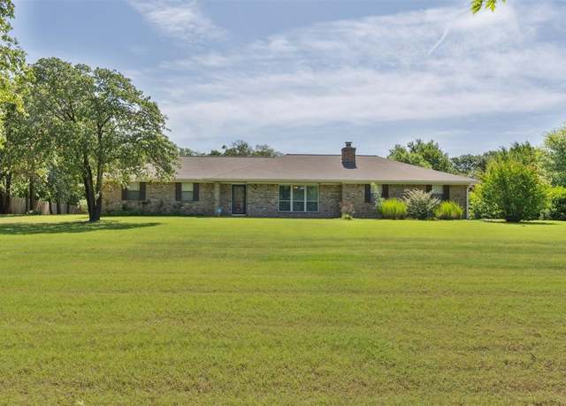 Property at 9901 Hickory Hollow Rd, Shawnee, OK 74804, 4 beds, 2.5 baths