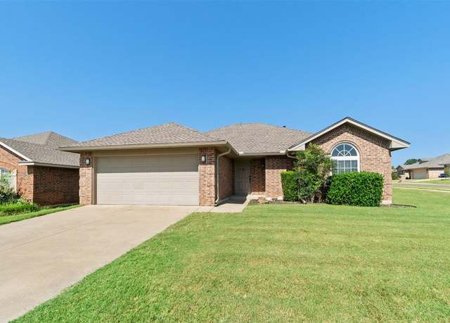 Property at 4200 Elf Owl Ct, Norman, OK 73072, 3 beds, 2 baths