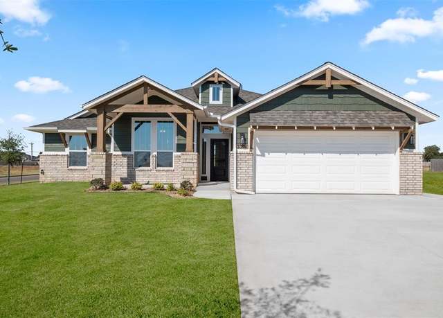Property at 3301 Gunnison River Dr, Yukon, OK 73099, 3 beds, 2 baths