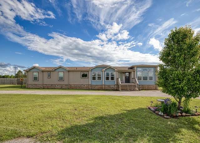 Property at 23880 State Highway 33 Hwy, Kingfisher, OK 73750, 4 beds, 3 baths