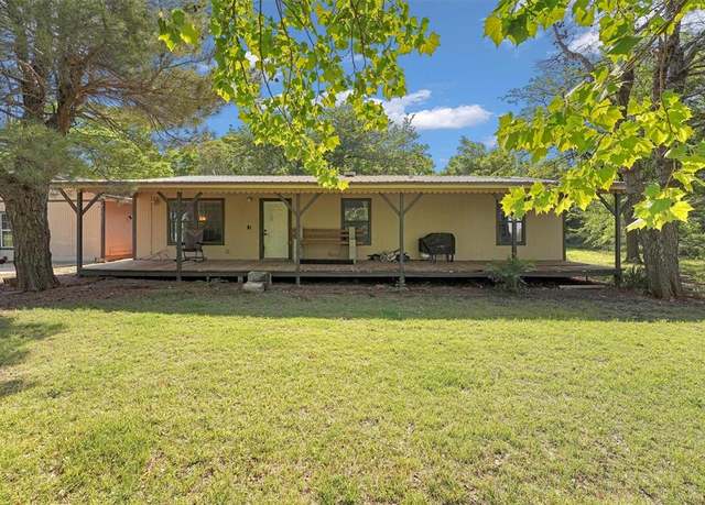 Property at 11402 N 1957 Rd, Elk City, OK 73644, 3 beds, 2 baths