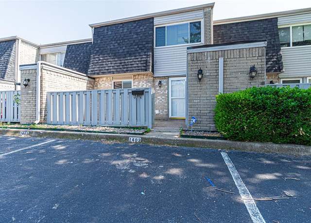 Property at 1402 Bill Carrol Dr, Norman, OK 73071, 2 beds, 1.5 baths