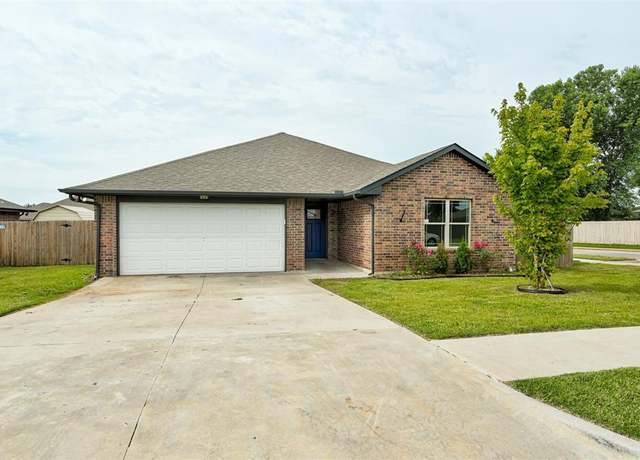 Property at 11116 SW 37th St, Mustang, OK 73064, 4 beds, 2 baths