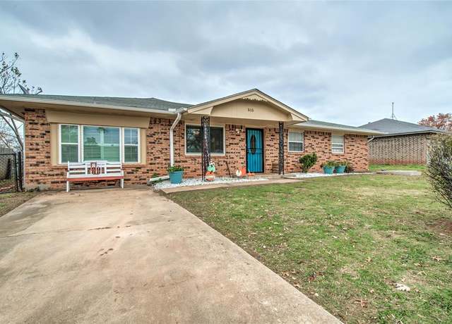 Property at 515 Cottonwood Ln, Tecumseh, OK 74873, 3 beds, 2.5 baths
