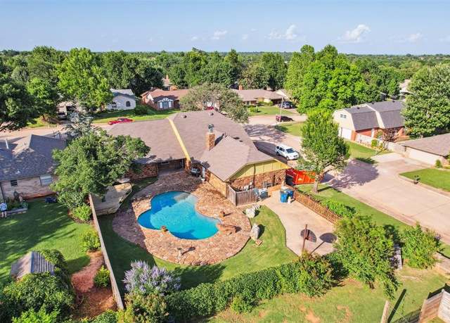 Property at 3425 Cheyenne Dr, Edmond, OK 73013, 4 beds, 2.5 baths
