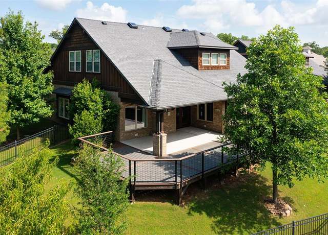 Property at 7600 Walk In The Park Dr, Edmond, OK 73034, 5 beds, 3 baths