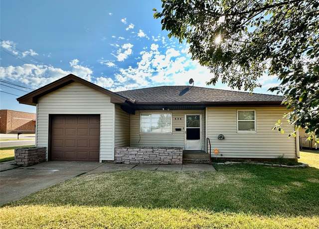 Property at 424 N Bryan St, Weatherford, OK 73096, 2 beds, 1 bath