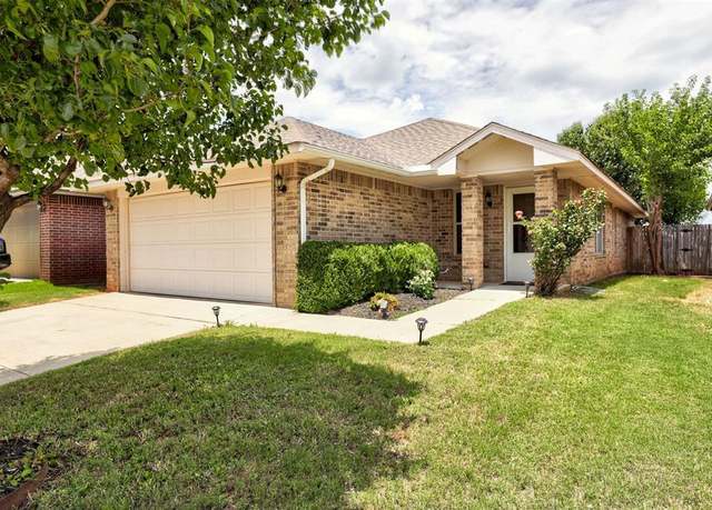 Property at 2305 NW 198th St, Edmond, OK 73012, 3 beds, 2 baths