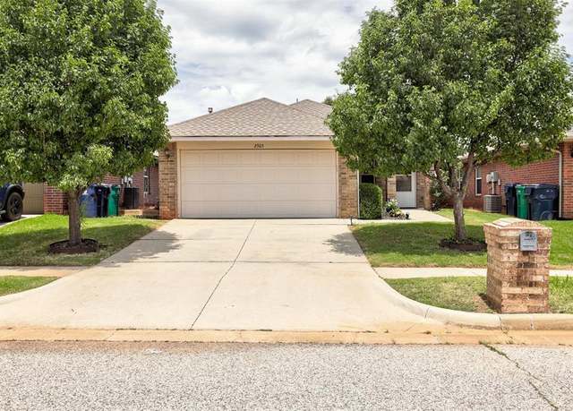 Property at 2305 NW 198th St, Edmond, OK 73012, 3 beds, 2 baths
