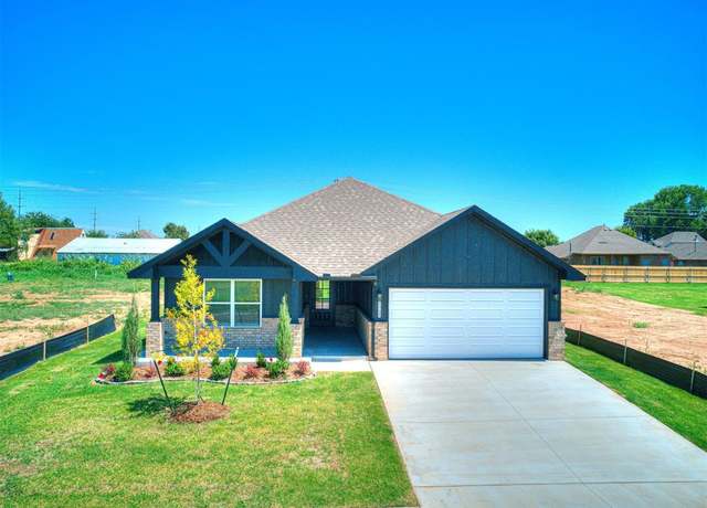 Property at 7712 Three Woods Ln, Yukon, OK 73099, 4 beds, 2 baths