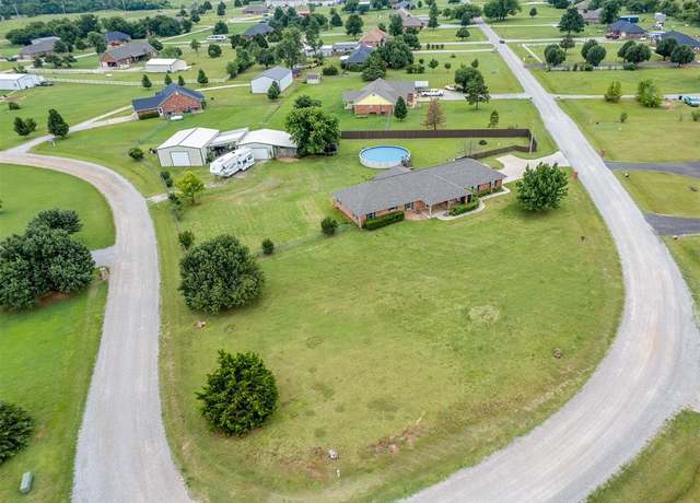 Property at 975 Garden Rd, Tuttle, OK 73089, 3 beds, 2 baths