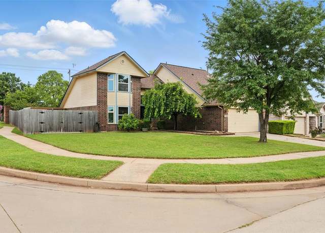 Property at 1201 NE 26th St, Moore, OK 73160, 3 beds, 2 baths