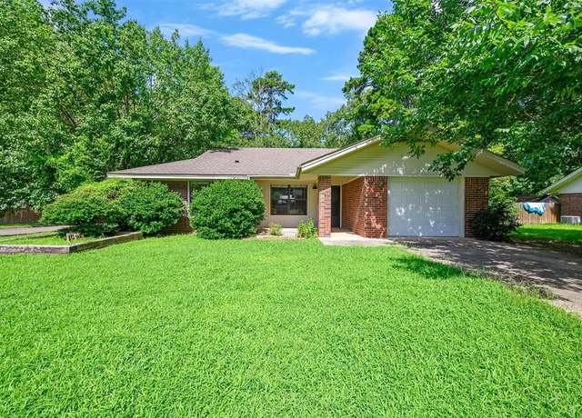Property at 1001 Norris Ave, Broken Bow, OK 74728, 3 beds, 1.5 baths