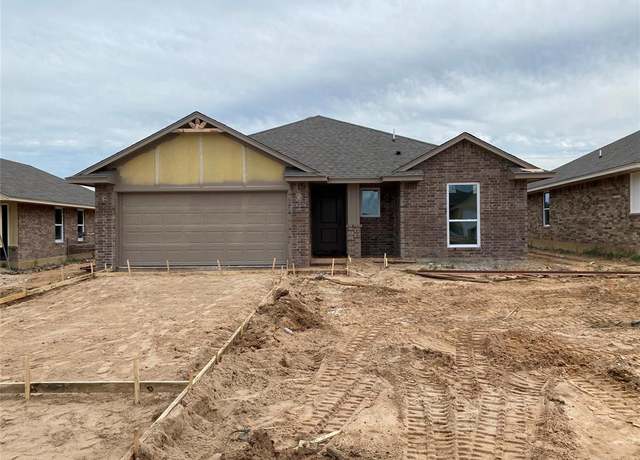 Property at 20660 Brush Creek Blvd, Harrah, OK 73045, 3 beds, 2 baths