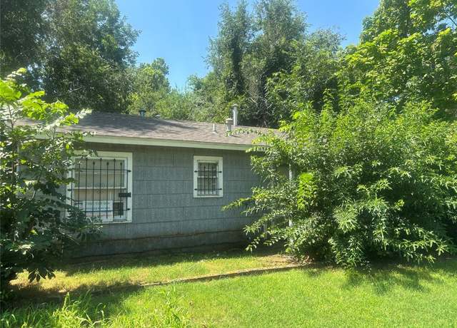 Property at 3340 NE 12th St, Oklahoma City, OK 73117, 3 beds, 1 bath