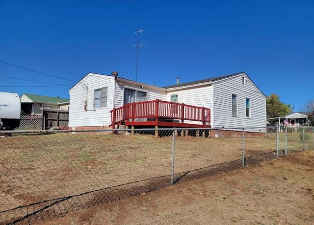 Property at 1201 California Ave, Chickasha, OK 73018, 3 beds, 1 bath