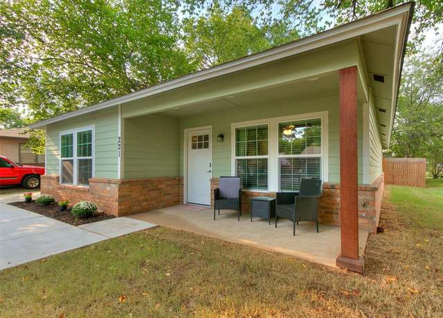 Property at 221 W Mosier St, Norman, OK 73069, 3 beds, 2 baths