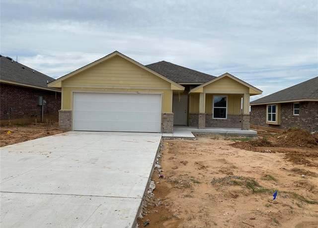 Property at 20661 Brush Creek Blvd, Harrah, OK 73045, 3 beds, 2 baths