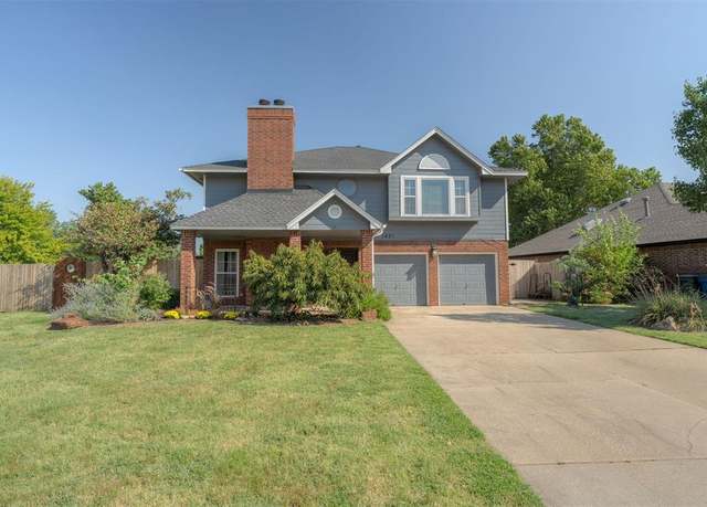 Property at 1821 Zion Pl, Edmond, OK 73003, 3 beds, 2.5 baths