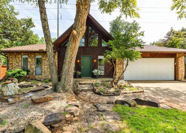 Property at 1000 Ridgecrest Rd, Edmond, OK 73013, 3 beds, 2 baths