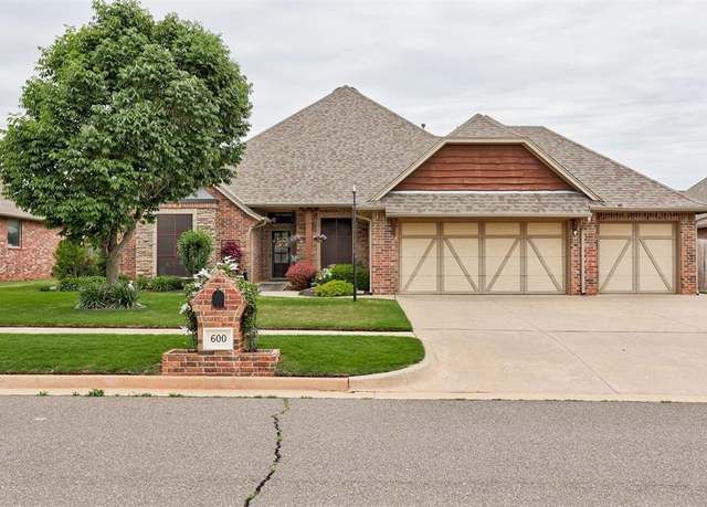 Property at 600 Prairie Hill Ln, Yukon, OK 73099, 3 beds, 2.5 baths