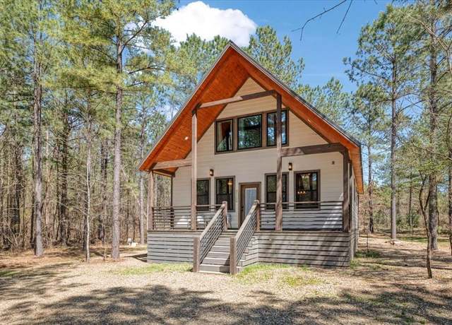 Property at 203 Secluded Cir, Broken Bow, OK 74728, 2 beds, 2 baths
