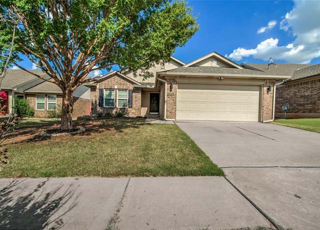 Property at 18504 Rastro Dr, Edmond, OK 73012, 3 beds, 2 baths